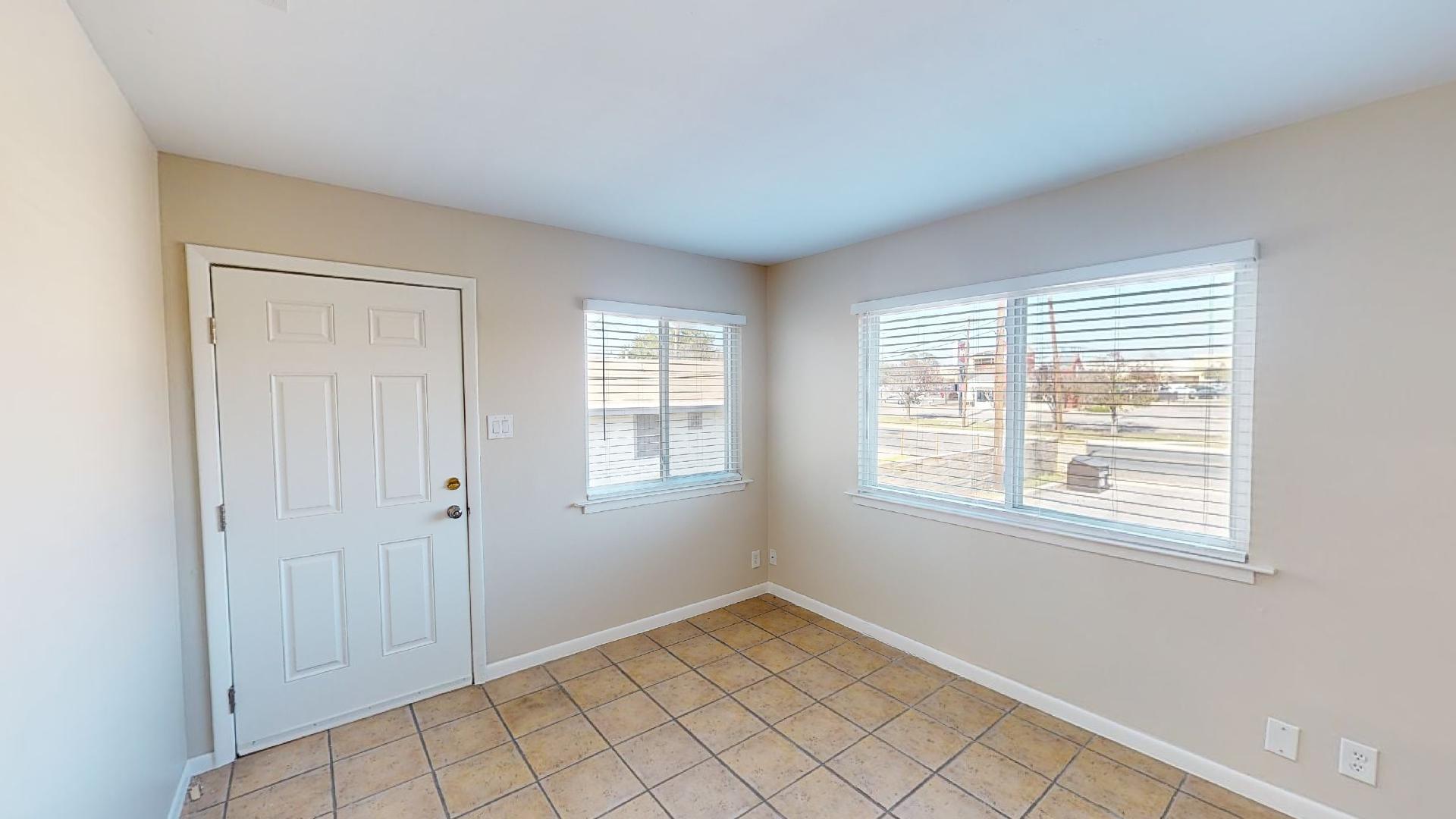 927 E 41st St, Austin, TX for sale Interior Photo- Image 1 of 4