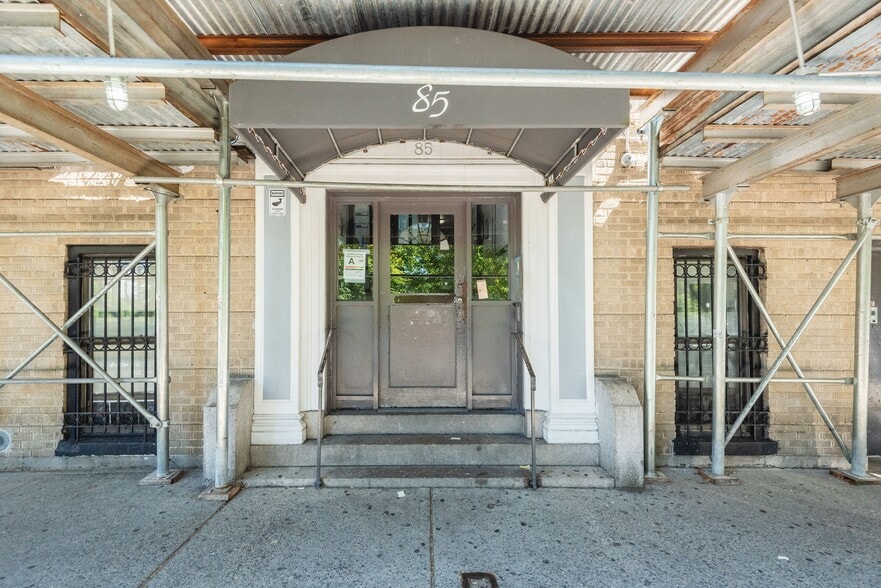 85 E Mosholu Pky, Bronx, NY for sale - Building Photo - Image 3 of 14