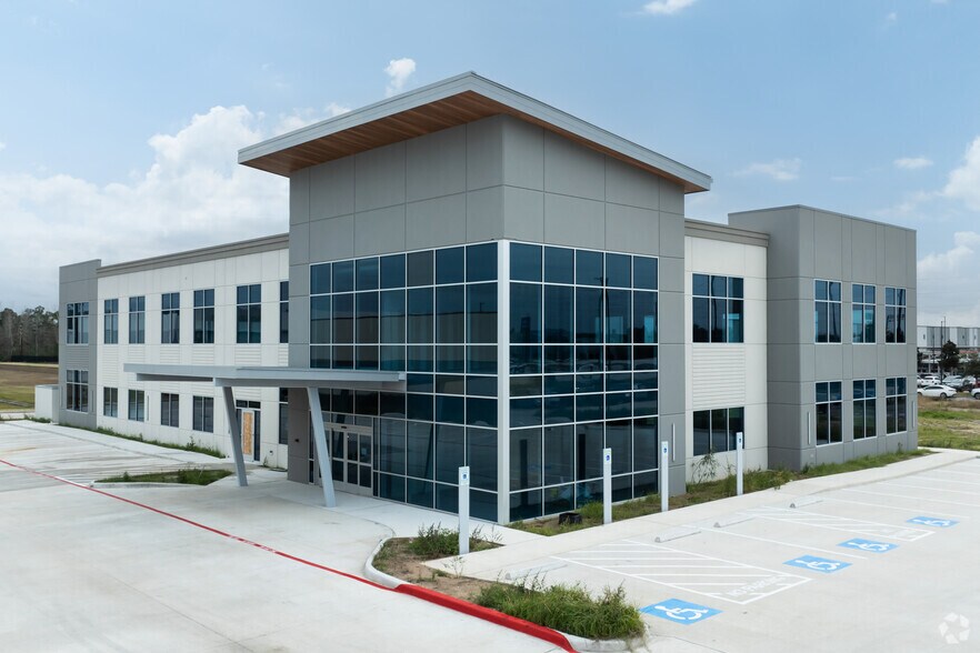 18760 US 59 N hwy, Humble, TX à louer - Photo principale - Image 1 de 7