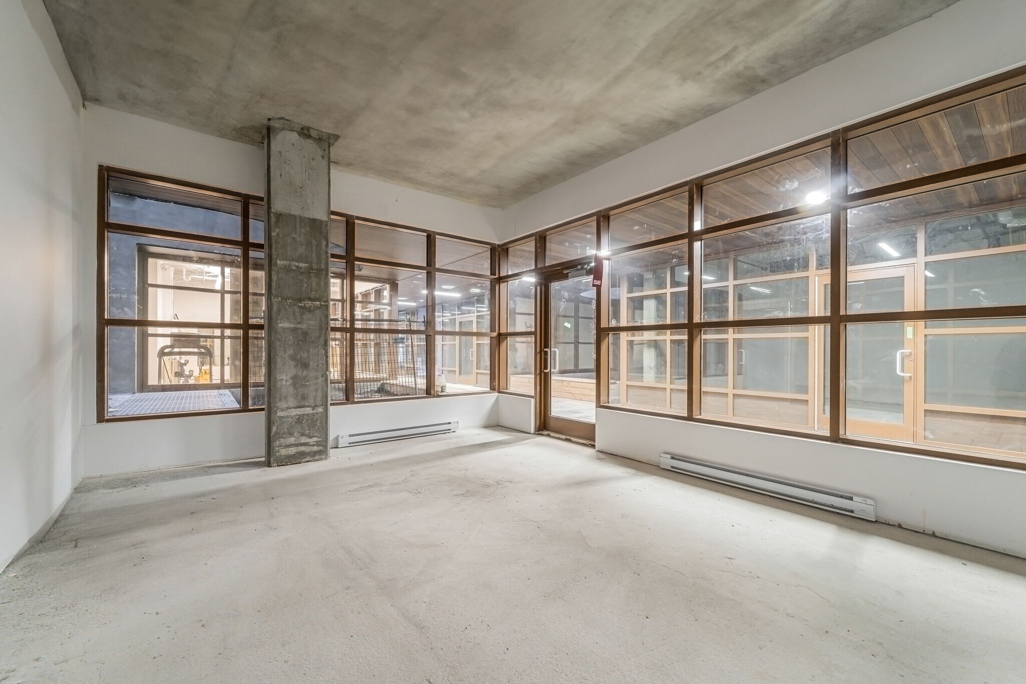 215 Rue Murray, Montréal, QC for lease Building Photo- Image 1 of 3