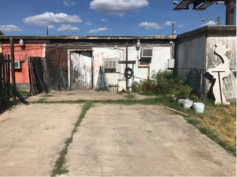 1117-1119 Bustamante St, Laredo, TX for sale - Building Photo - Image 3 of 24