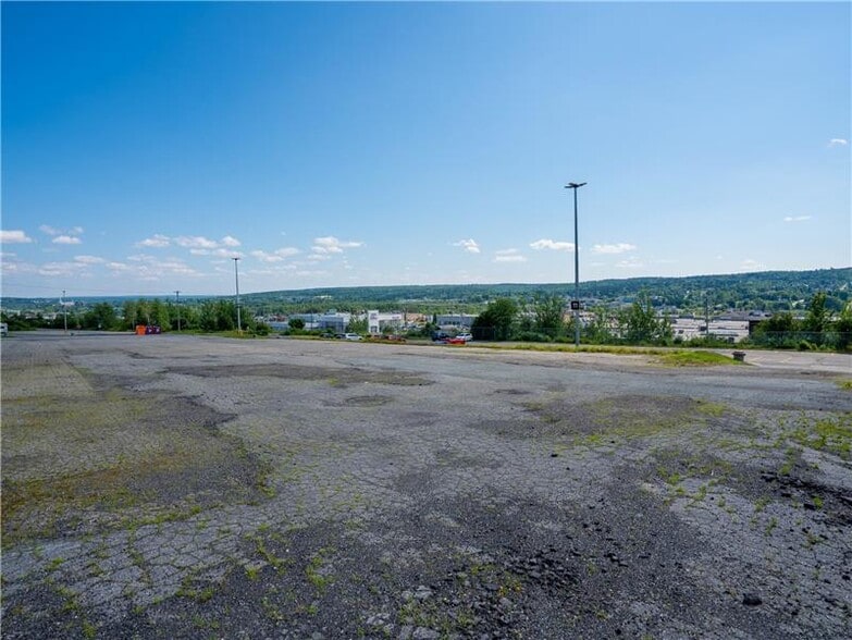 87 E Saint-Georges, Qc Rue, Saint-georges, QC à vendre - Photo du bâtiment - Image 2 de 6