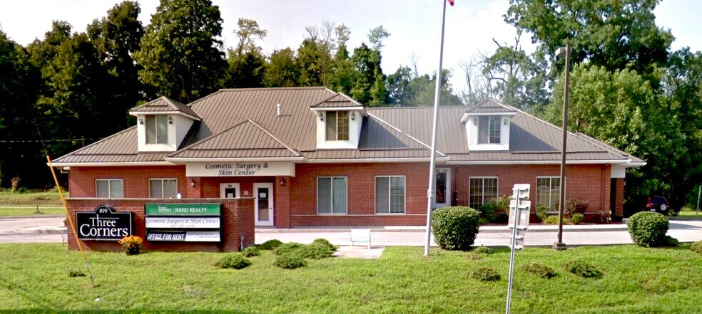 819 Little Britain Rd, New Windsor Township, NY à vendre - Photo du bâtiment - Image 2 de 12