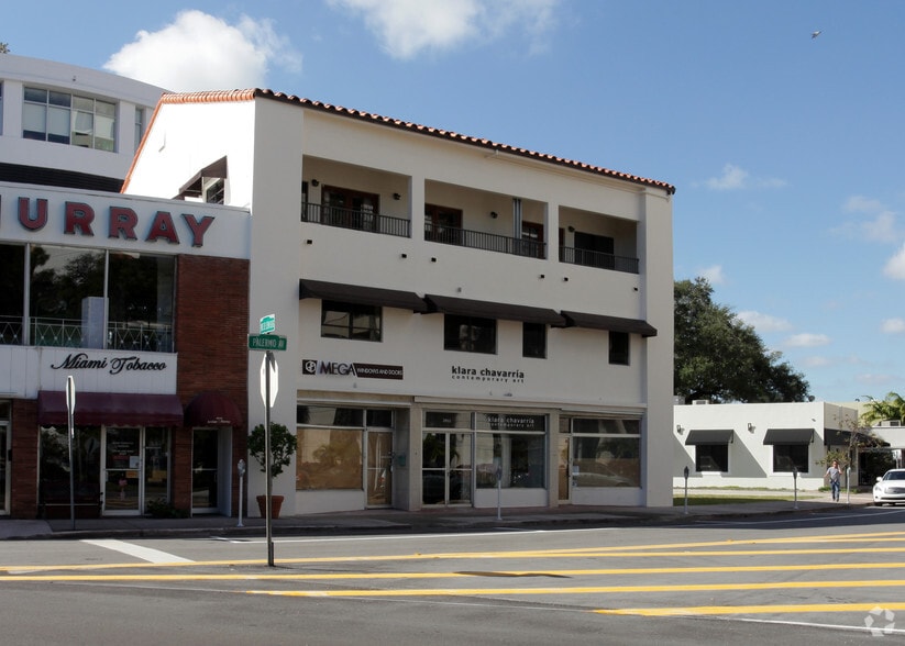 2910-2914 Ponce De Leon Blvd, Coral Gables, FL for lease - Building Photo - Image 3 of 4