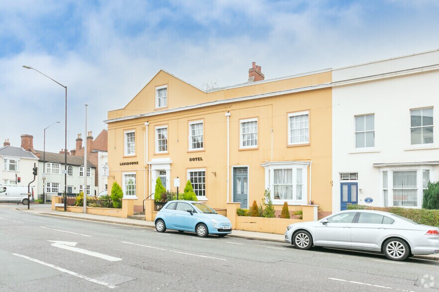 87-89 Clarendon St, Leamington Spa à vendre - Photo du bâtiment - Image 3 de 5