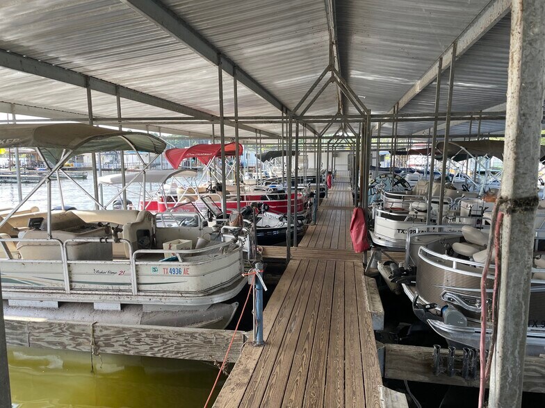 469 James rd, Avinger, TX à vendre - Photo du bâtiment - Image 3 de 13