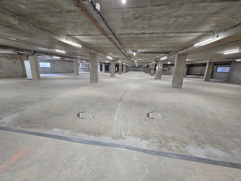 Industrial in Ivry-sur-Seine for lease - Building Photo - Image 2 of 14