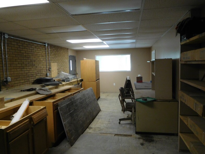 212 Flint St, Clarksburg, WV à vendre - Photo du bâtiment - Image 3 de 24