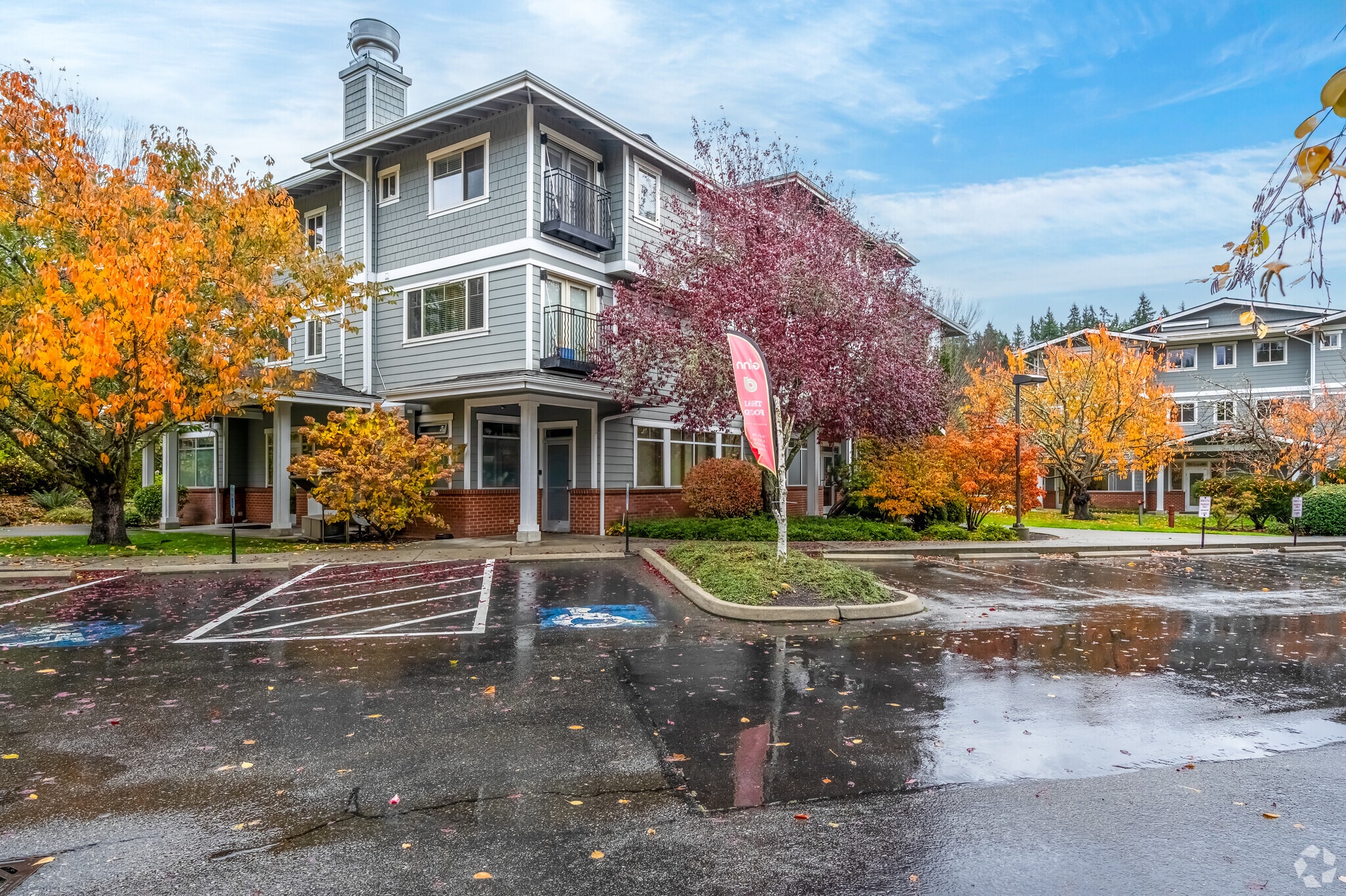 4759-4779 Lynwood Center Rd NE, Bainbridge Island, WA à louer Photo principale- Image 1 de 21