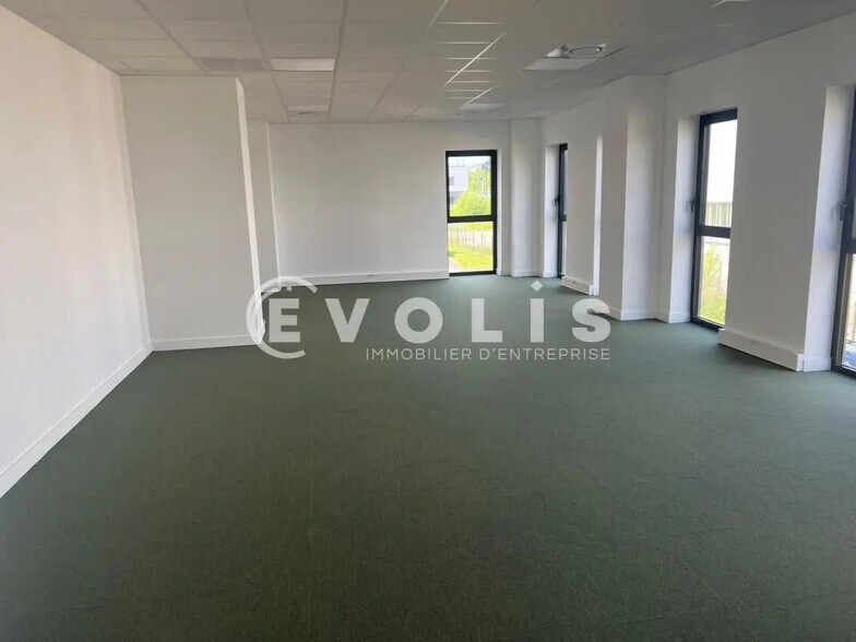 470 Rue Des Valets, Montluel à vendre - Photo intérieure - Image 3 de 10