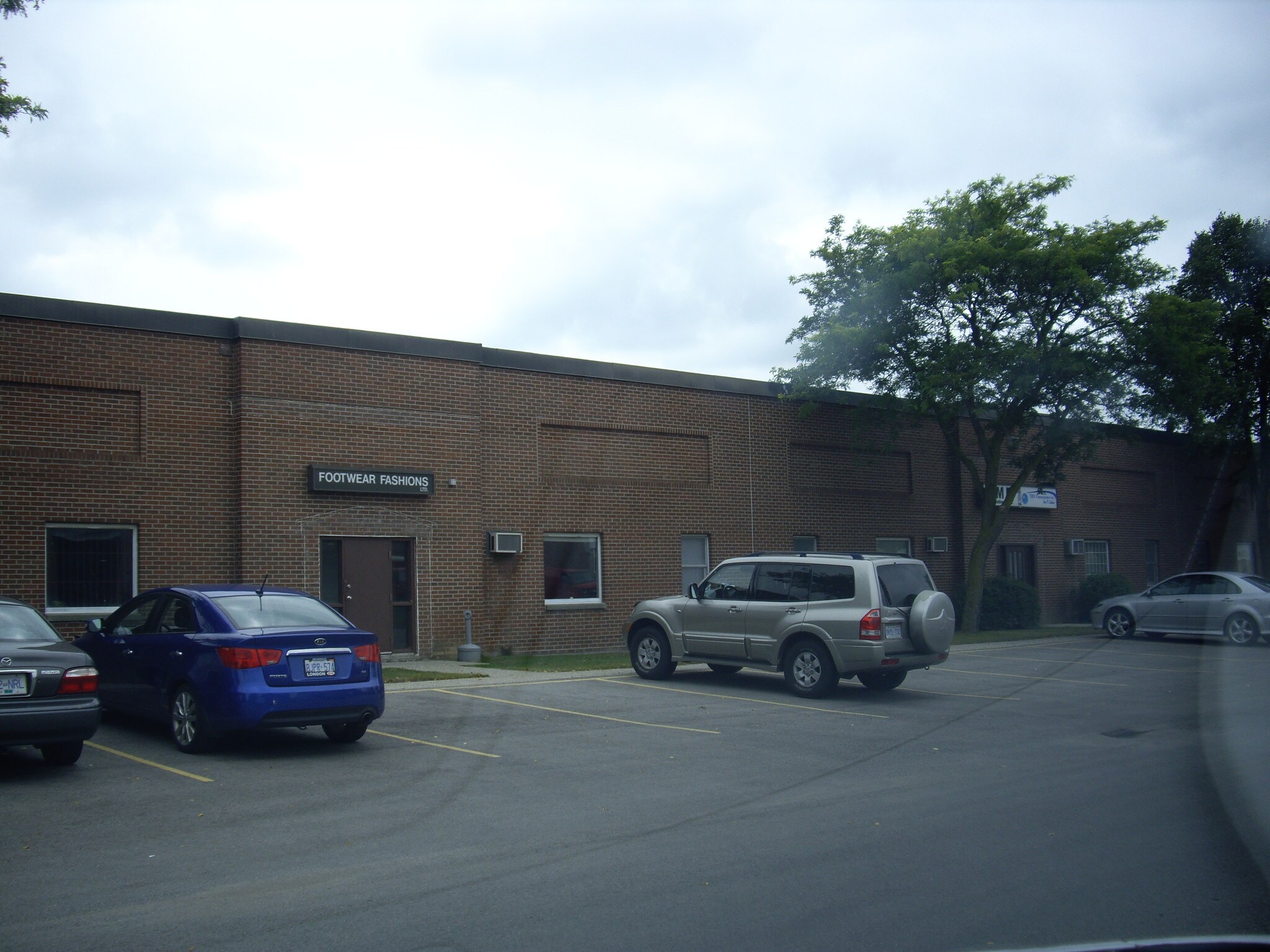 94 Bessemer Crt, London, ON à vendre Photo du bâtiment- Image 1 de 1