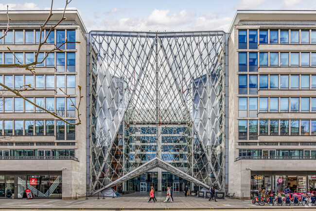 Plus de détails pour 55 Baker St, London - Bureau à louer