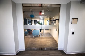 1945 Old Gallows Rd, Vienna, VA for lease Interior Photo- Image 2 of 8