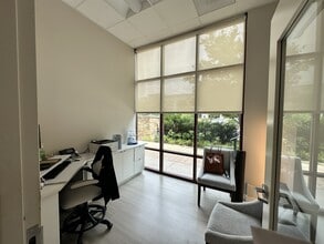 21021 Sycolin Rd, Ashburn, VA for lease Interior Photo- Image 2 of 14