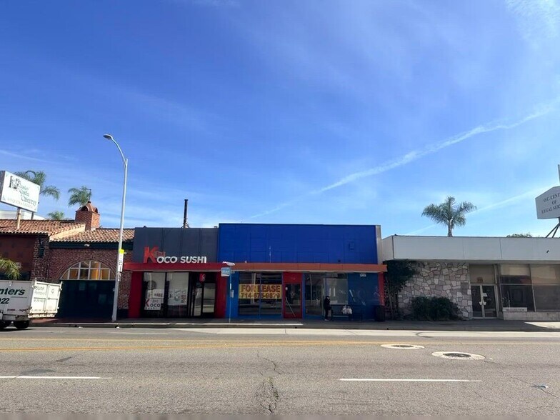 713 N Main St, Santa Ana, CA for lease - Commercial Listing Video - Image 2 of 53