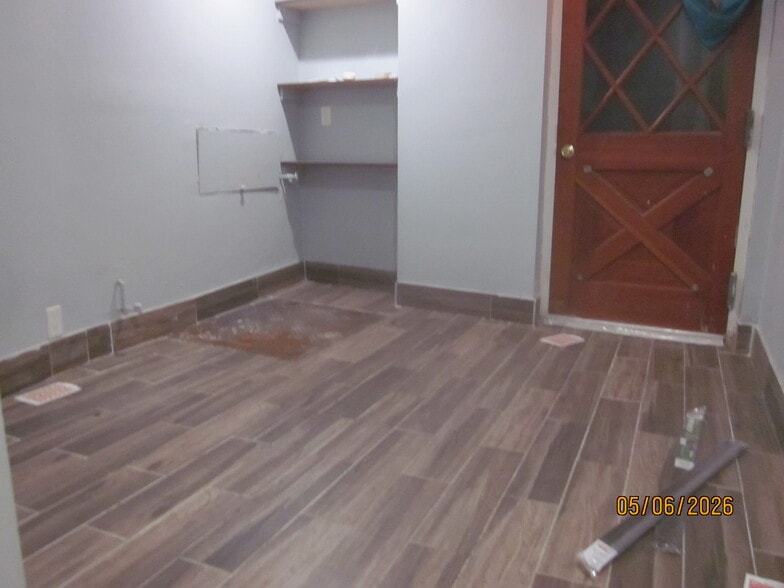 102 S 6th St, Brooklyn, NY for lease - Building Photo - Image 3 of 14