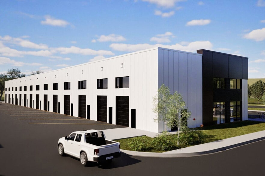 40 Englehart st, Dieppe, NB for lease - Building Photo - Image 2 of 9