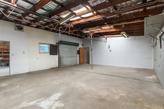 23 Warraba Rd, North Narrabeen for lease Interior Photo- Image 2 of 6