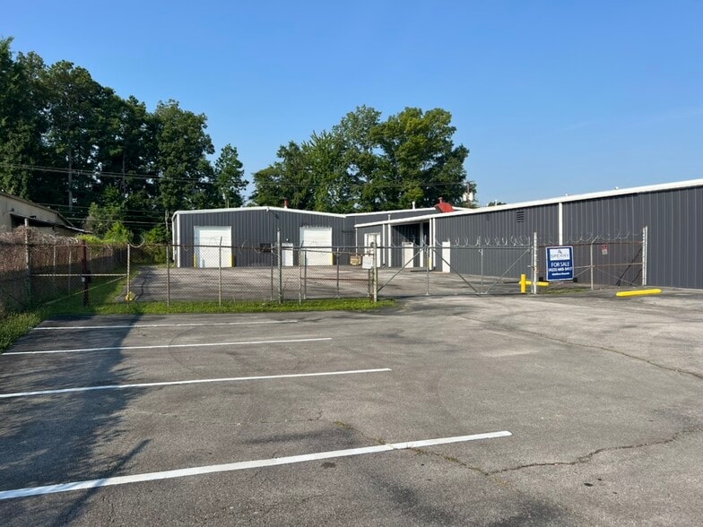 6120 Airways Blvd, Chattanooga, TN for sale - Building Photo - Image 2 of 29