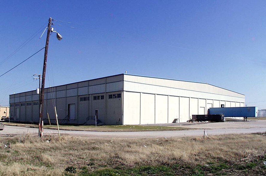 7100-7108 Burns St, Richland Hills, TX à louer - Photo du bâtiment - Image 2 de 11