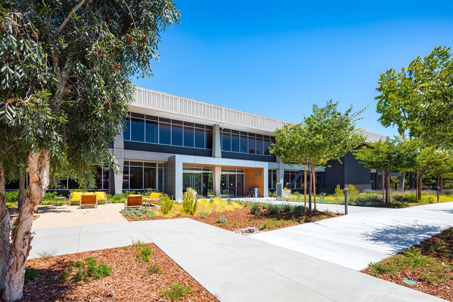 1500 Page Mill Rd, Palo Alto, CA for lease - Building Photo - Image 1 of 9