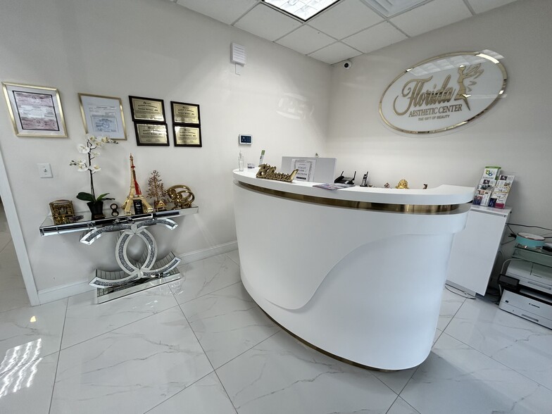 2100-2140 Michigan Ave, Kissimmee, FL for lease - Interior Photo - Image 3 of 7