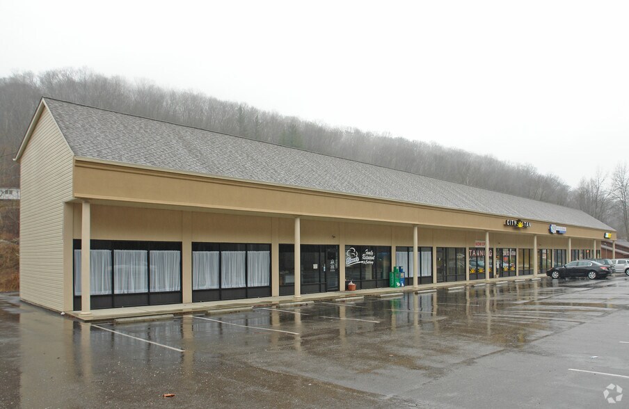 4388 5th Street Rd, Huntington, WV à louer - Photo du bâtiment - Image 2 de 3