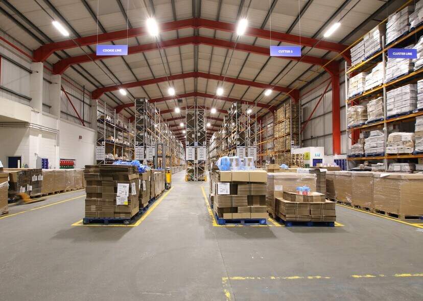 200 Cutler Heights Ln, Bradford à vendre - Photo du bâtiment - Image 2 de 6