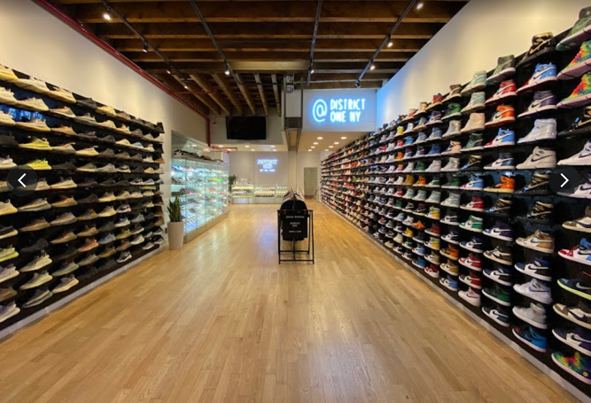 114 Stanton St, New York, NY for lease - Interior Photo - Image 2 of 7