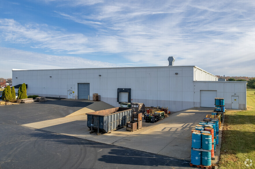 1637 Kingsview Dr, Lebanon, OH for lease - Building Photo - Image 3 of 4