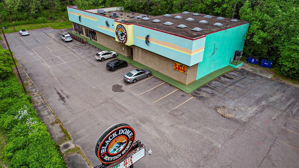 140 Tunnel Rd, Asheville, NC for sale - Building Photo - Image 3 of 12