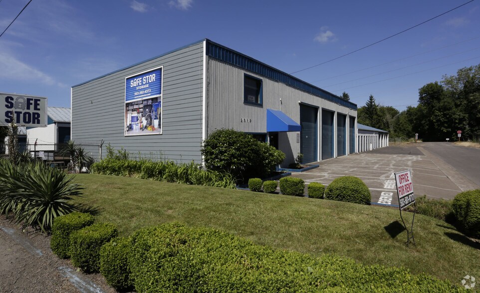 2517-2611 River Rd S, Salem, OR à louer - Photo du bâtiment - Image 3 de 4