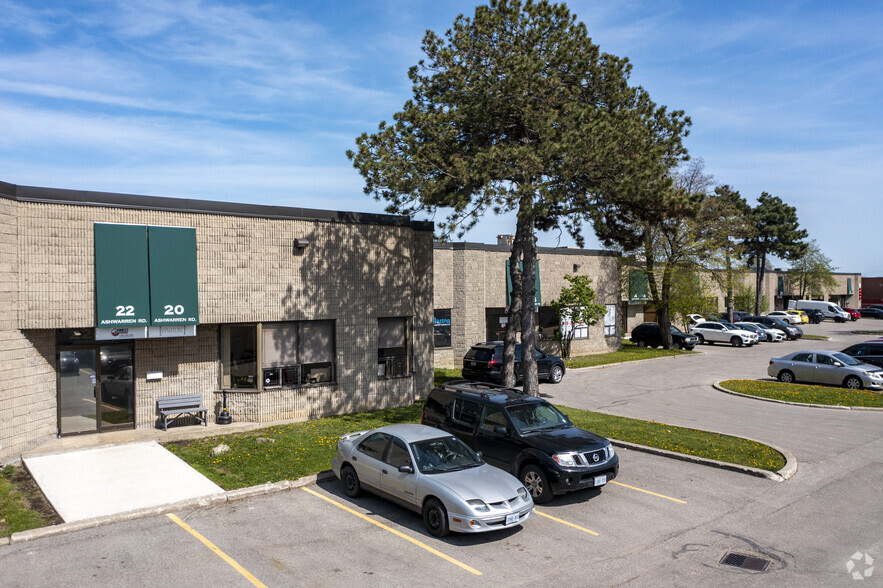 2-30 Ashwarren Rd, Toronto, ON for lease - Building Photo - Image 2 of 4