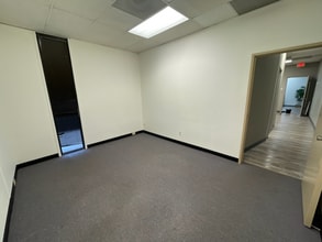 3455 N Desert Dr, East Point, GA for lease Interior Photo- Image 1 of 12