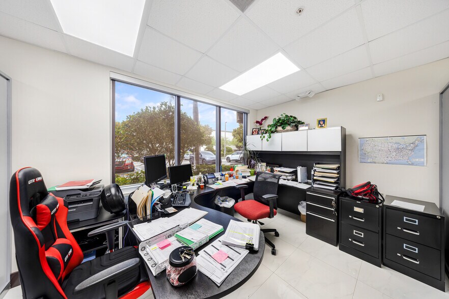 12601 NW 115th Ave, Medley, FL for lease - Building Photo - Image 3 of 20