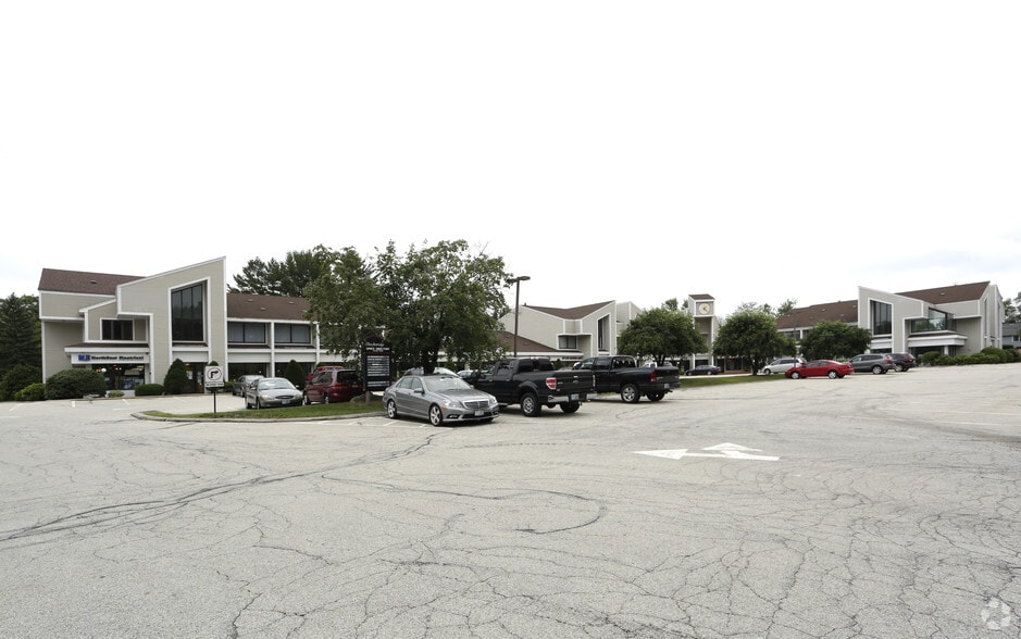 254 N Broadway, Salem, NH à vendre - Photo du bâtiment - Image 3 de 70