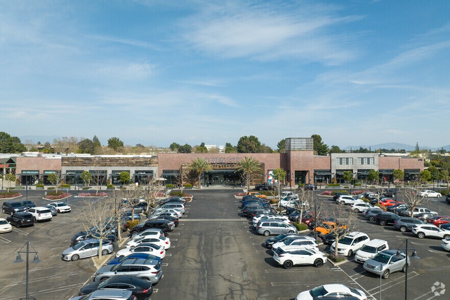 Haven & Arrow, Rancho Cucamonga, CA à louer - Photo du bâtiment - Image 2 de 9