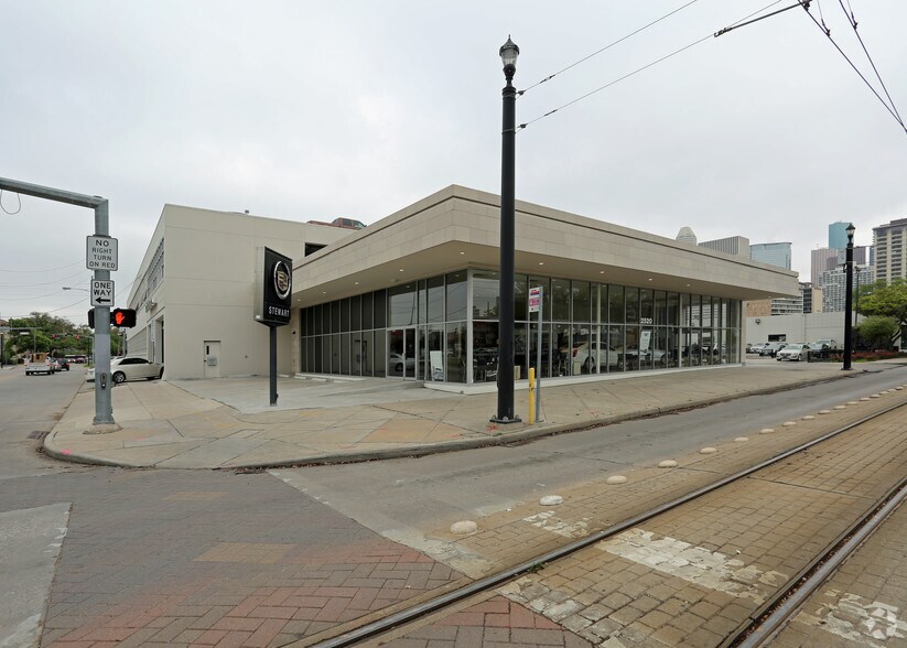 2420 Main St, Houston, TX à vendre - Photo du bâtiment - Image 2 de 3