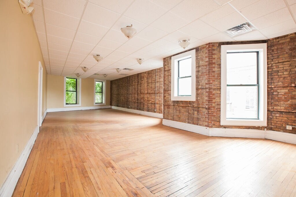 323-325 James St, Syracuse, NY for lease Interior Photo- Image 1 of 5