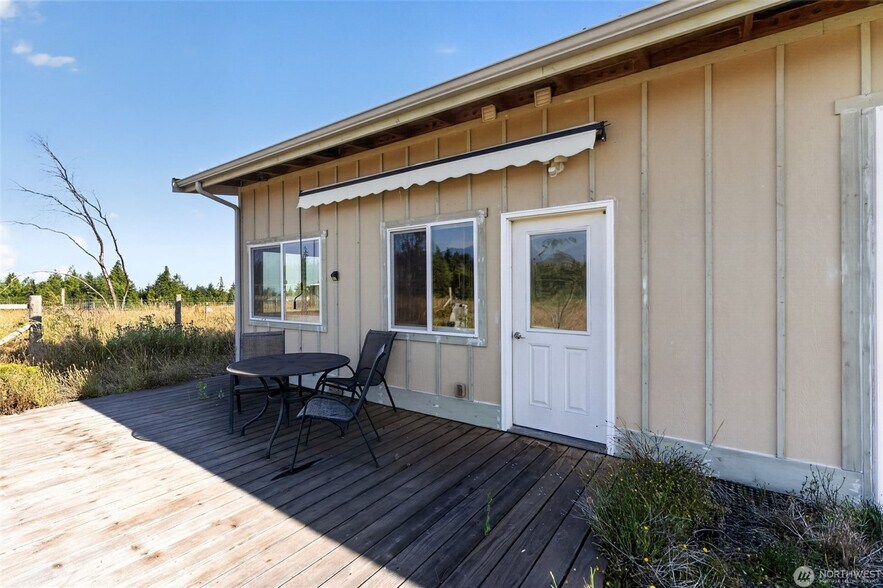 1002 Lemmon Rd, Port Angeles, WA à vendre - Photo du bâtiment - Image 3 de 27