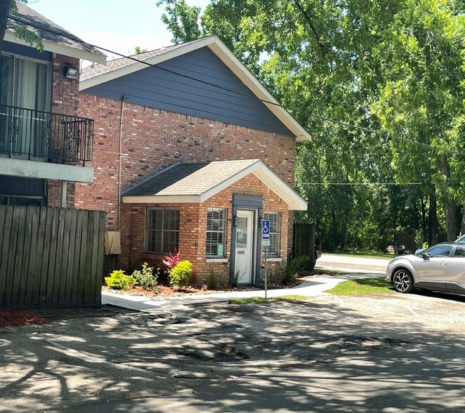 310 Waco Ave, League City, TX à vendre - Photo du bâtiment - Image 3 de 12