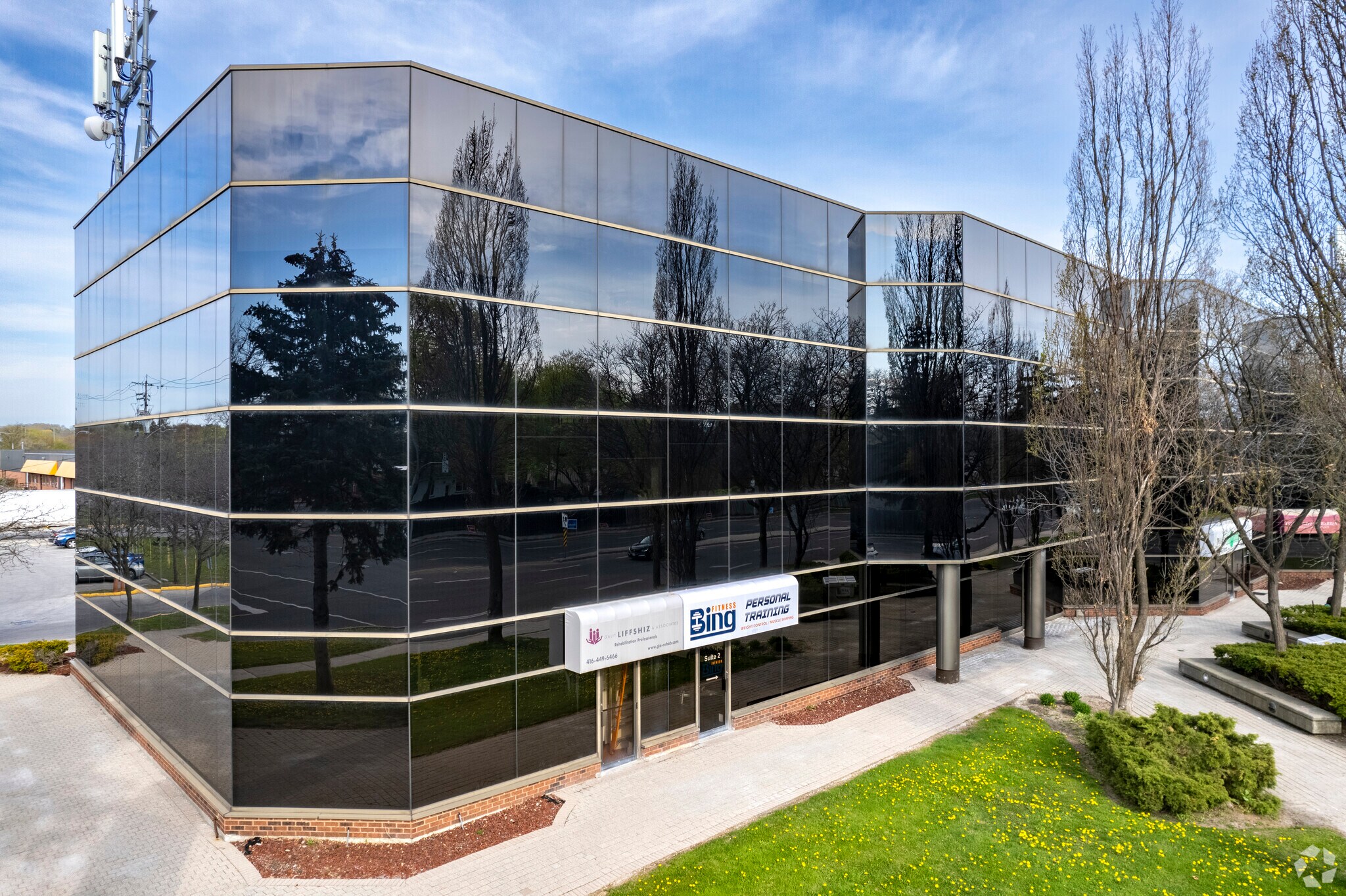 1370 Don Mills Rd, Toronto, ON à vendre Photo principale- Image 1 de 1