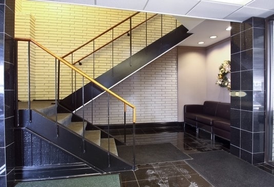 800 E Northwest Hwy, Mount Prospect, IL for sale Interior Photo- Image 1 of 17