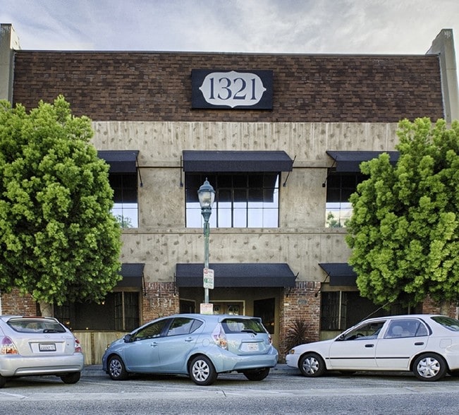 1321 Sartori Ave, Torrance, CA for lease - Building Photo - Image 3 of 47