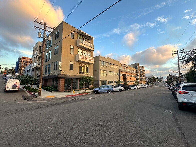 2131 3rd Ave, San Diego, CA à louer - Photo du bâtiment - Image 3 de 7
