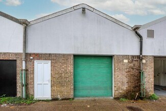 Plus de détails pour 7 Black Moor Rd, Verwood - Industriel à vendre