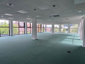 Calle López Santos, 2, Las Rozas de Madrid, Madrid for lease Interior Photo- Image 2 of 2