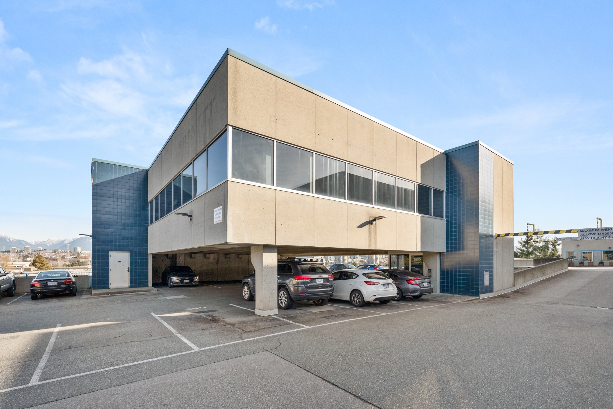 2800 Ingleton Av, Burnaby, BC for sale Primary Photo- Image 1 of 1