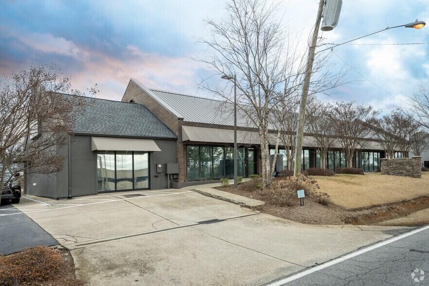 439 Congaree Rd, Greenville, SC à louer - Photo du bâtiment - Image 2 de 23