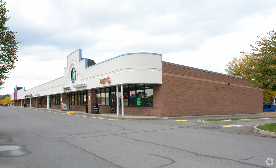 501 Columbia Tpke, Rensselaer, NY for lease - Building Photo - Image 2 of 22